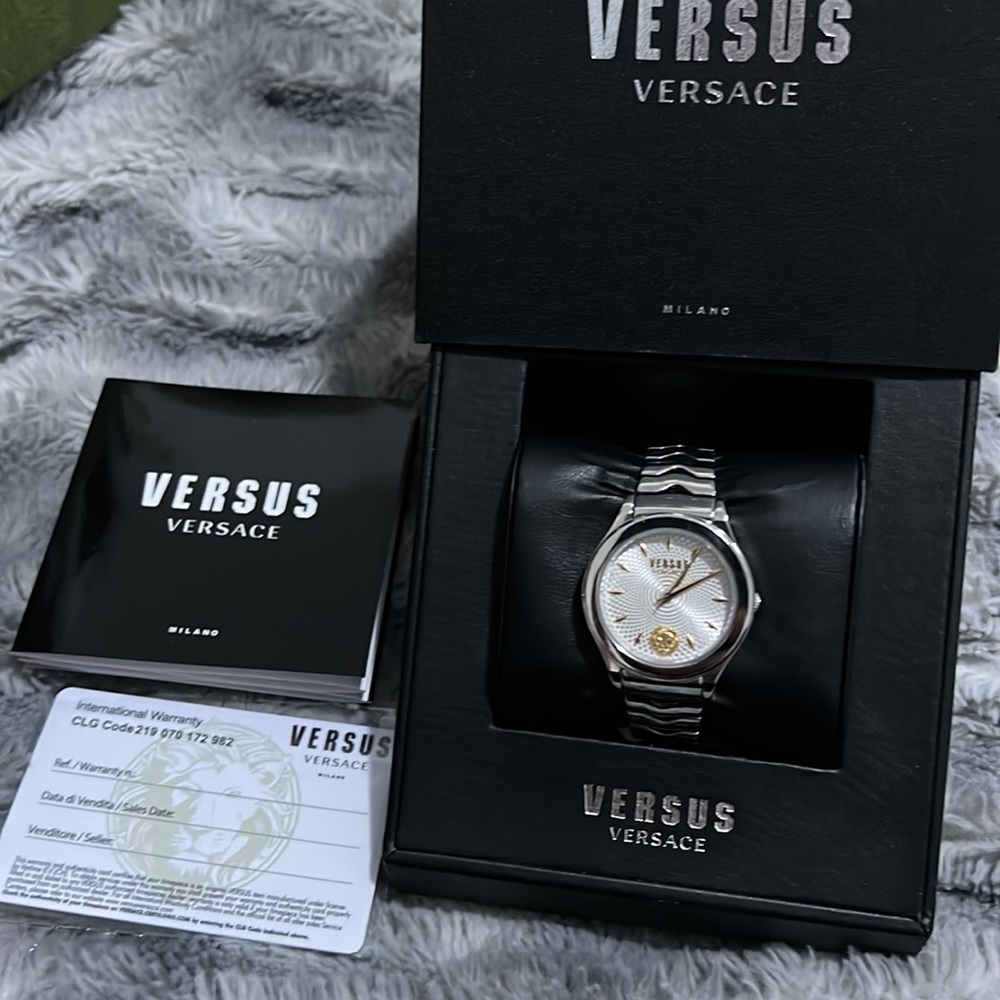 Versus Versace Watch - image 6
